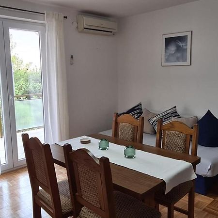 Apartmani Jelena Petrcane Eksteriør bilde