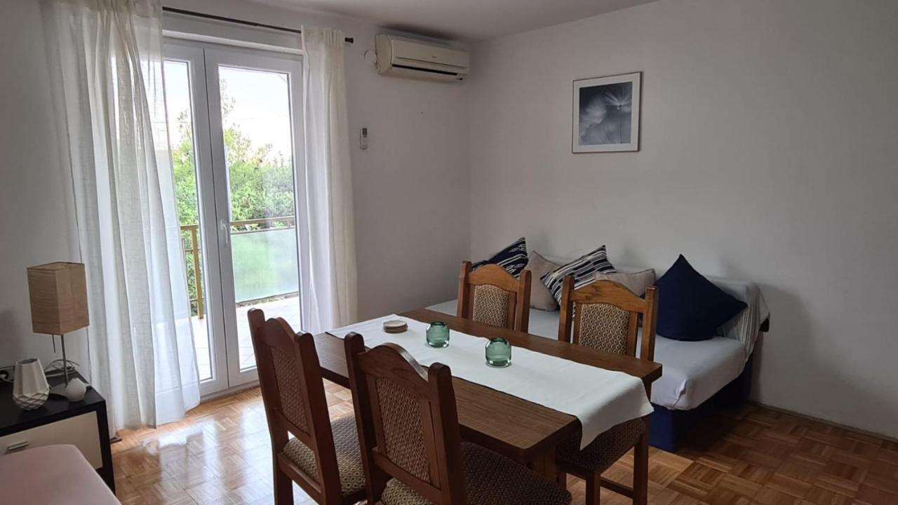 Apartmani Jelena Petrcane Eksteriør bilde